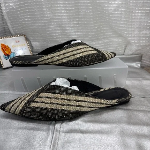 (Z1) Zara women's flat mules, size 39/8 US, ivory black, with shiny stripes - Picture 3 of 13